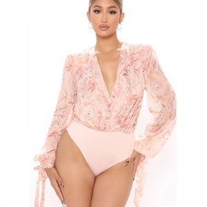 Fashion Nova • Long sleeve Bodysuit